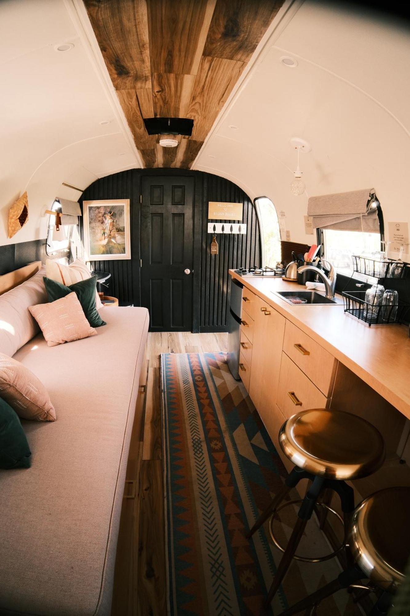 Nogal Silver Bullet Airstream, El Mistico Glamping Ranch מראה חיצוני תמונה