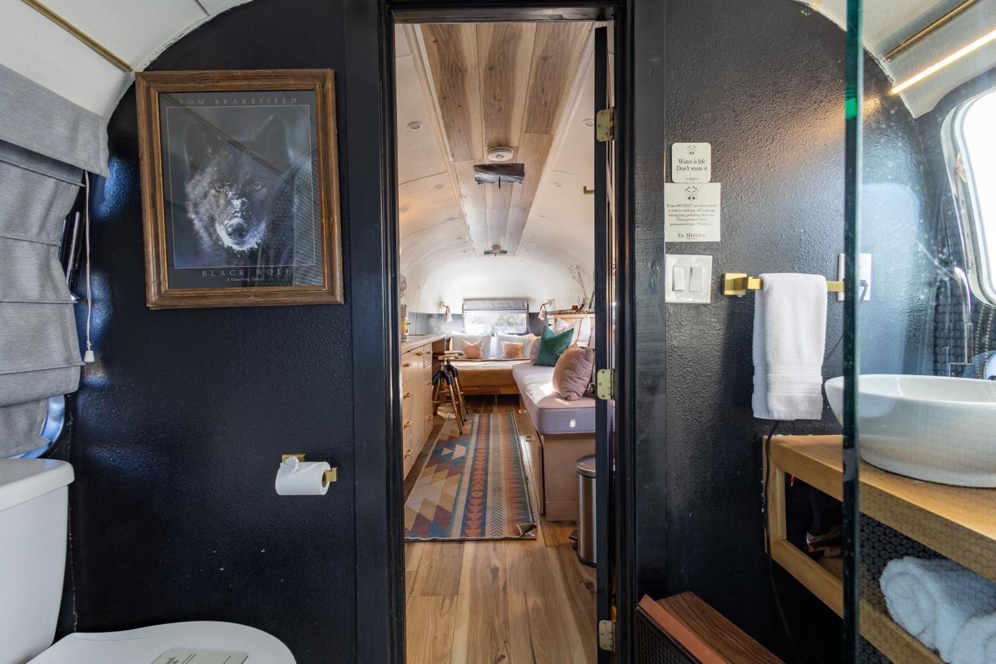 Nogal Silver Bullet Airstream, El Mistico Glamping Ranch מראה חיצוני תמונה