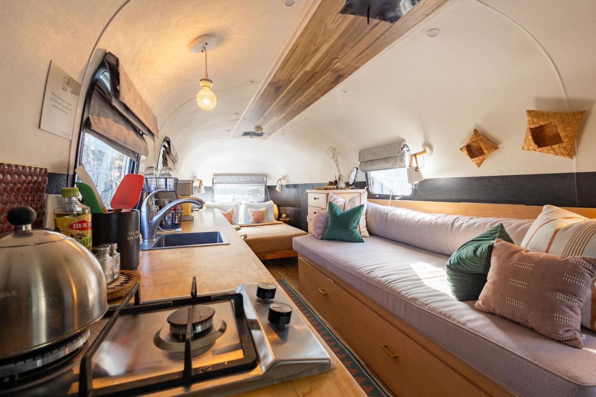 Nogal Silver Bullet Airstream, El Mistico Glamping Ranch מראה חיצוני תמונה