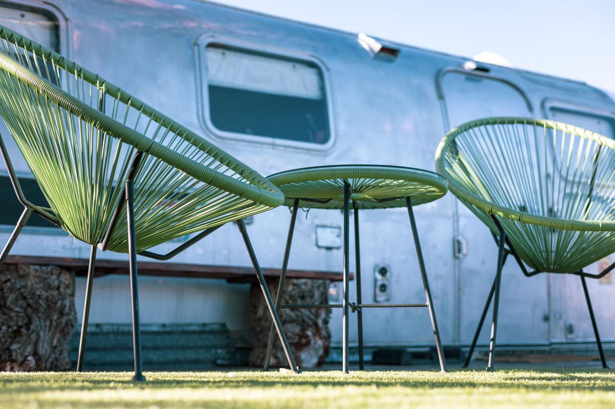 Nogal Silver Bullet Airstream, El Mistico Glamping Ranch מראה חיצוני תמונה